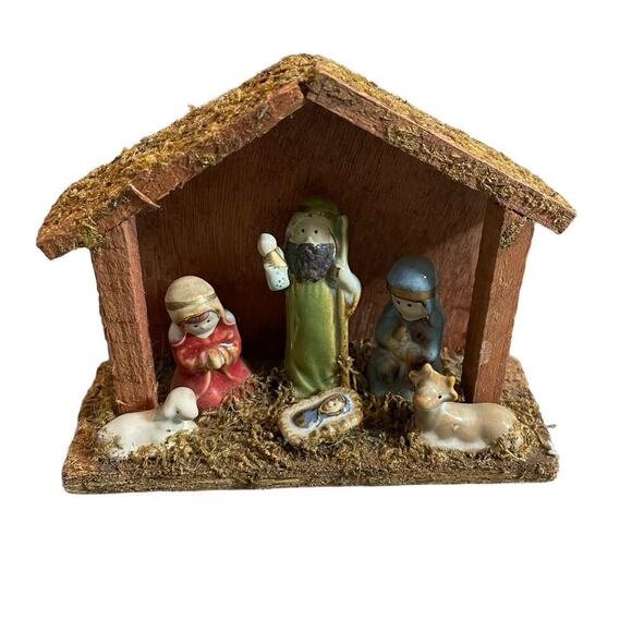 Vintage Nativity scene 6 porcelain figures wood stable miniature - Picture 1 of 5